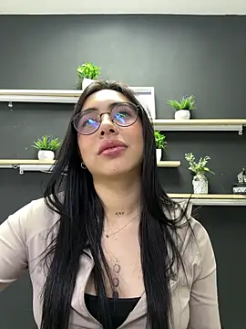 isabella jade online show from November 8, 1:22 pm