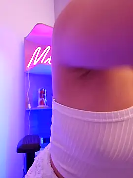 Snapshot of miaeyes chatting on January 14, 6:38 pm miaeyes online show from January 14, 6:38 pm