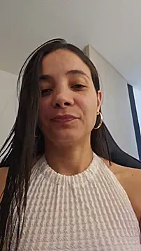 miaeyes online show from November 27, 1:57 pm