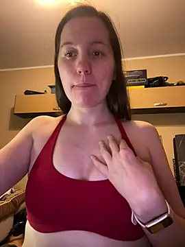 Nicole-Ray online show from February 5, 9:29 pm