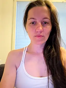 Nicole-Ray online show from June 10, 7:02 pm