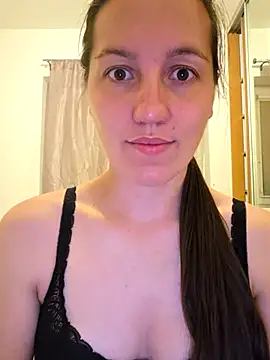Nicole-Ray online show from July 25, 8:17 pm