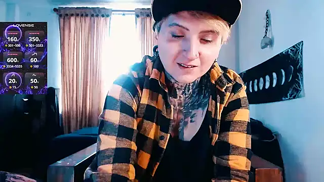 Marieblueeyes online show from November 22, 4:06 pm