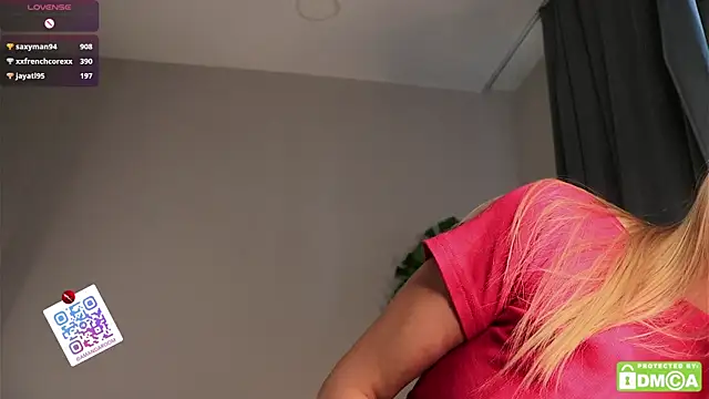 Snapshot of YaYaGirls chatting on March 20, 12:53 pm YaYaGirls online show from March 20, 12:53 pm