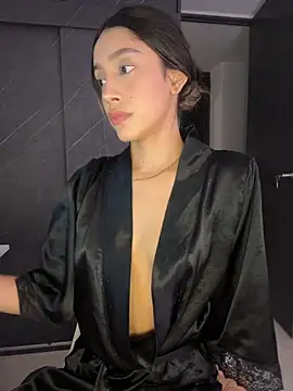 Snapshot of SelenaStone chatting on December 13, 12:31 am SelenaStone online show from December 13, 12:31 am