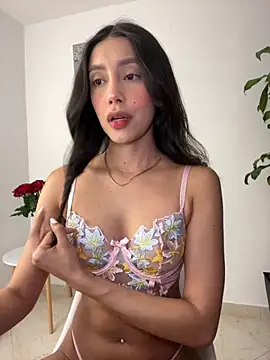 Snapshot of SelenaStone chatting on October 2, 10:39 pm SelenaStone online show from October 2, 10:39 pm