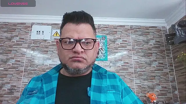 SexDiffrent online show from November 14, 3:55 pm