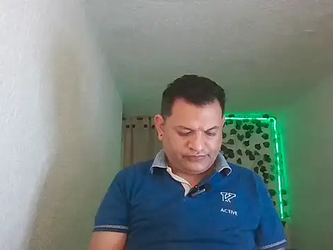 SexDiffrent online show from May 14, 4:58 pm