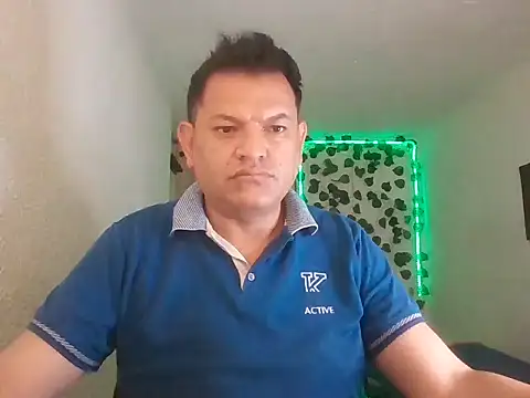 SexDiffrent online show from May 24, 8:36 pm