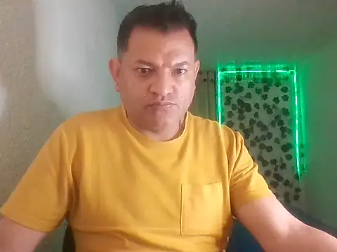 SexDiffrent online show from June 10, 5:34 pm