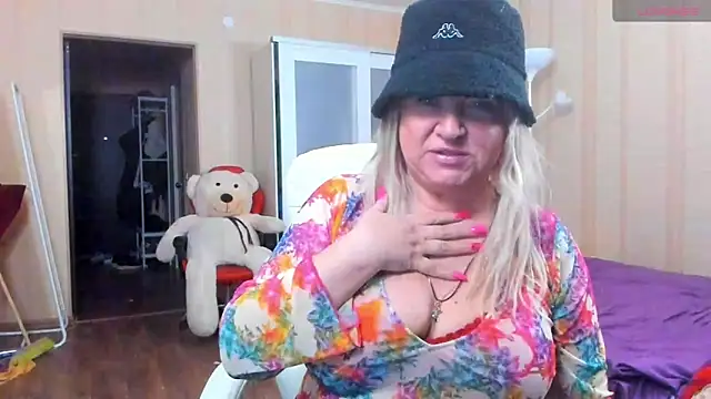 PamHardFuck online show from March 4, 5:56 pm