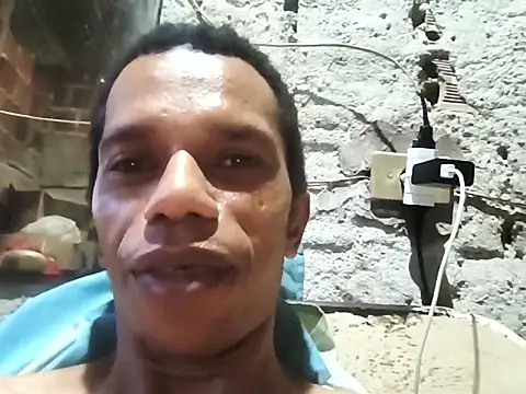 Snapshot of santos643 chatting on February 12, 6:19 am santos643 online show from February 12, 6:19 am