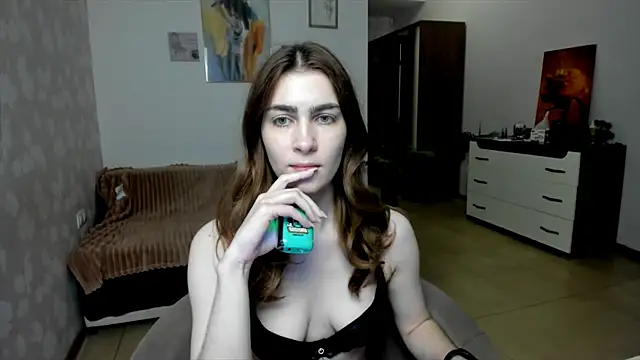KaraWill online show from June 5, 7:08 pm