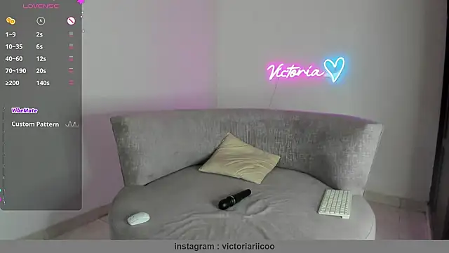 victoria 027 online show from March 1, 2:02 pm