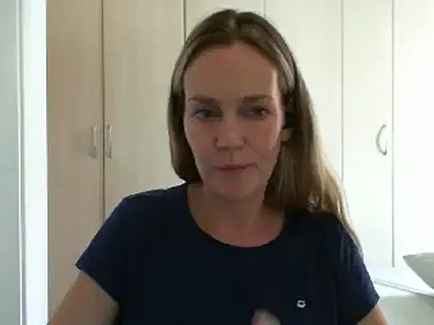 Snapshot of Annylove1 chatting on March 7, 4:22 pm Annylove1 online show from March 7, 4:22 pm