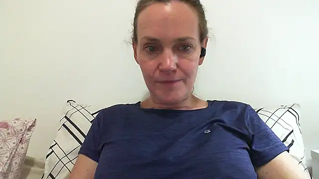 Snapshot of Annylove1 chatting on March 14, 8:49 pm Annylove1 online show from March 14, 8:49 pm