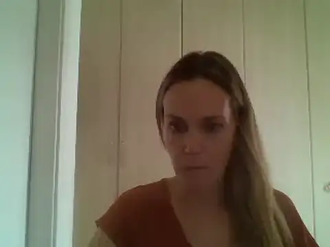 Snapshot of Annylove1 chatting on March 19, 5:06 pm Annylove1 online show from March 19, 5:06 pm