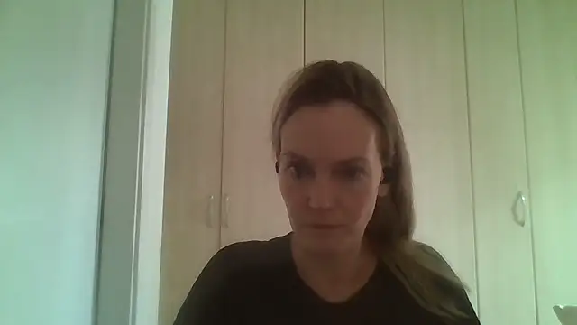 Snapshot of Annylove1 chatting on March 21, 4:18 pm Annylove1 online show from March 21, 4:18 pm