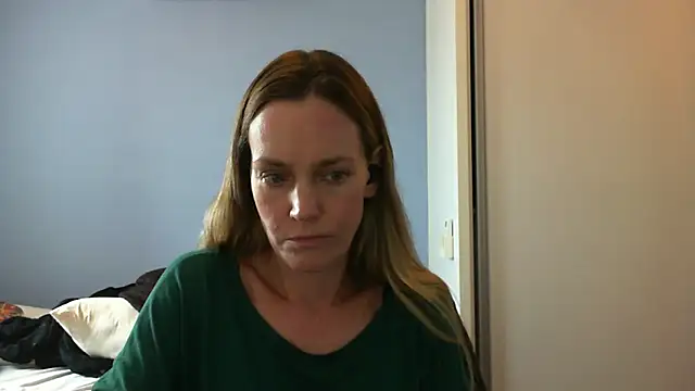 Snapshot of Annylove1 chatting on September 9, 3:44 pm Annylove1 online show from September 9, 3:44 pm