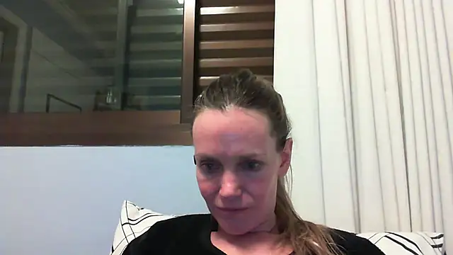 Snapshot of Annylove1 chatting on September 14, 12:43 am Annylove1 online show from September 14, 12:43 am