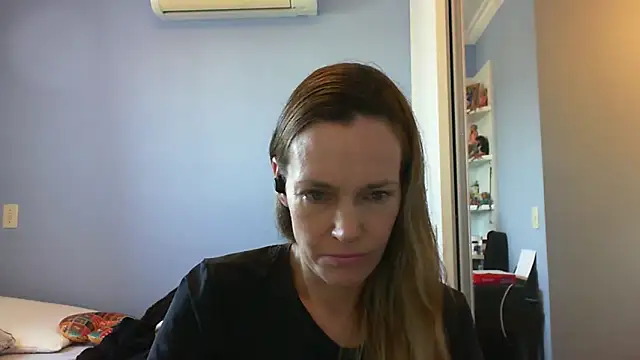 Snapshot of Annylove1 chatting on September 19, 11:00 am Annylove1 online show from September 19, 11:00 am