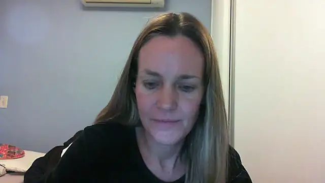 Snapshot of Annylove1 chatting on September 27, 12:04 am Annylove1 online show from September 27, 12:04 am