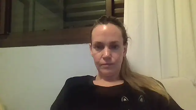 Snapshot of Annylove1 chatting on October 8, 12:19 am Annylove1 online show from October 8, 12:19 am