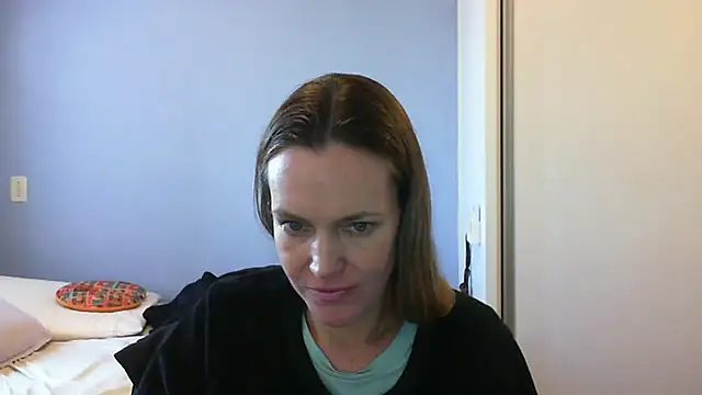 Snapshot of Annylove1 chatting on October 14, 10:49 am Annylove1 online show from October 14, 10:49 am