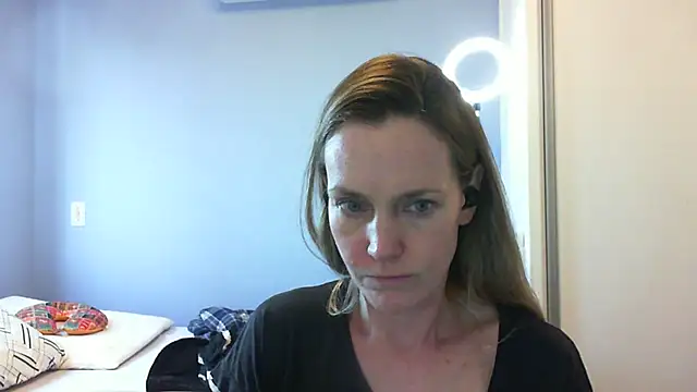 Snapshot of Annylove1 chatting on October 27, 3:49 pm Annylove1 online show from October 27, 3:49 pm