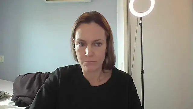 Snapshot of Annylove1 chatting on November 25, 10:48 am Annylove1 online show from November 25, 10:48 am