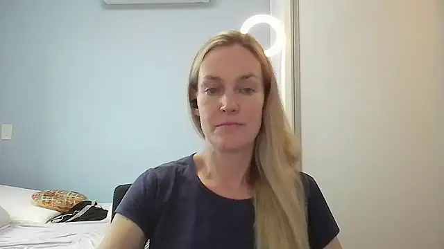 Snapshot of Annylove1 chatting on January 13, 10:53 am Annylove1 online show from January 13, 10:53 am