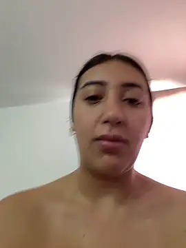 Snapshot of Hannahoff chatting on March 10, 2:16 pm Hannahoff online show from March 10, 2:16 pm