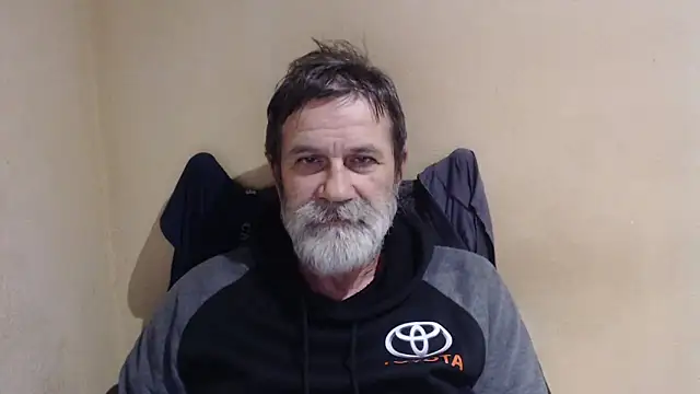 Snapshot of AlexNudo chatting on October 27, 10:52 am AlexNudo online show from October 27, 10:52 am