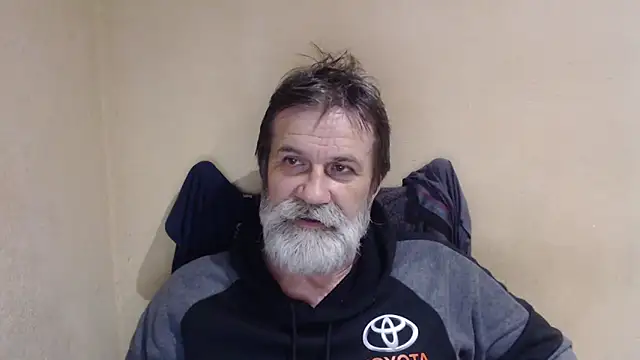 Snapshot of AlexNudo chatting on November 6, 6:53 pm AlexNudo online show from November 6, 6:53 pm