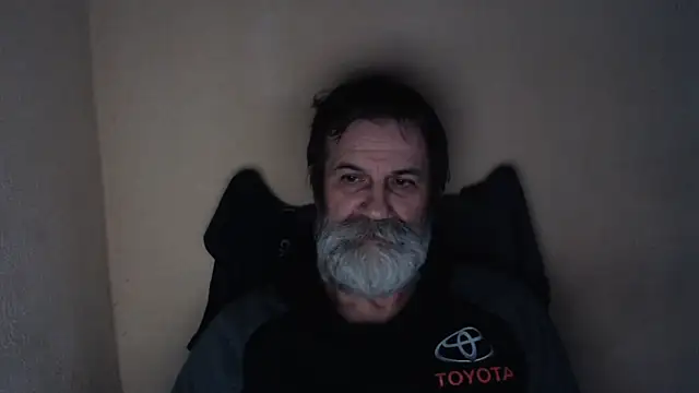 Snapshot of AlexNudo chatting on November 26, 2:40 pm AlexNudo online show from November 26, 2:40 pm