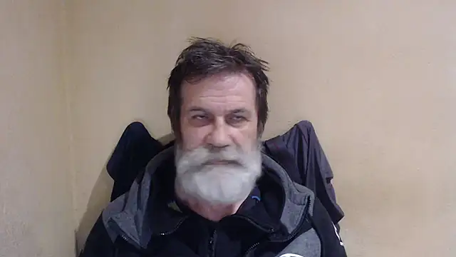 Snapshot of AlexNudo chatting on December 5, 2:47 pm AlexNudo online show from December 5, 2:47 pm