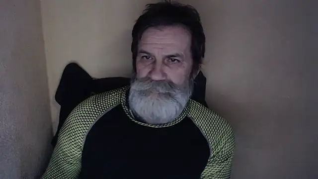 Snapshot of AlexNudo chatting on December 14, 2:22 pm AlexNudo online show from December 14, 2:22 pm