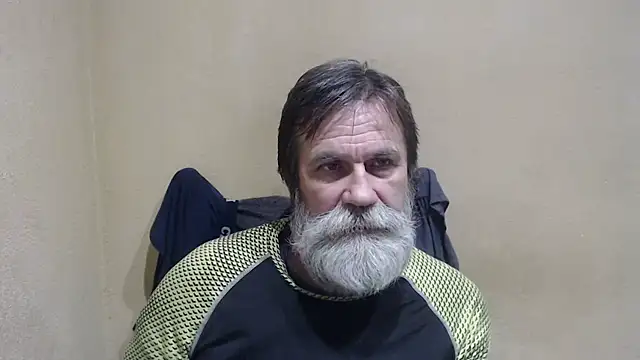 Snapshot of AlexNudo chatting on December 16, 10:31 am AlexNudo online show from December 16, 10:31 am