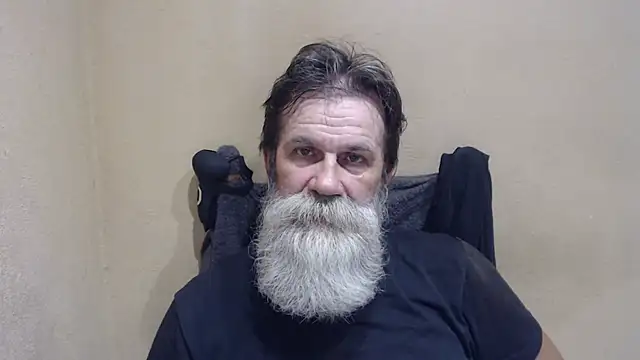 Snapshot of AlexNudo chatting on July 6, 5:15 pm AlexNudo online show from July 6, 5:15 pm