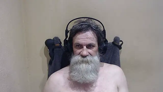 Snapshot of AlexNudo chatting on July 19, 10:19 am AlexNudo online show from July 19, 10:19 am