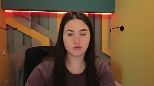 Roxie Bradley online show from January 4, 10:38 am