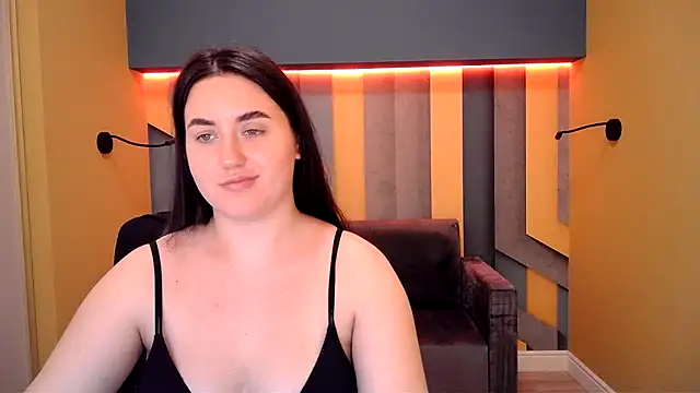 Roxie Bradley online show from January 5, 10:53 am