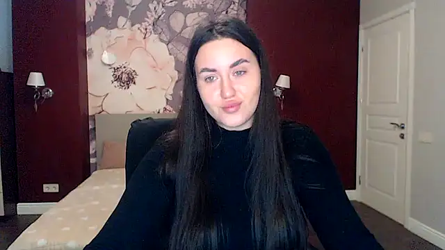 Roxie Bradley online show from January 21, 6:33 am