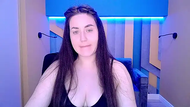 Roxie Bradley online show from February 15, 6:55 am