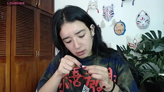 cat salo online show from December 5, 11:07 pm