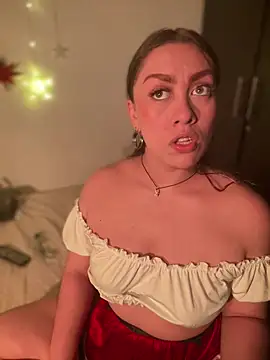 Snapshot of Im_sophiie chatting on December 24, 8:44 am Im sophiie online show from December 24, 8:44 am