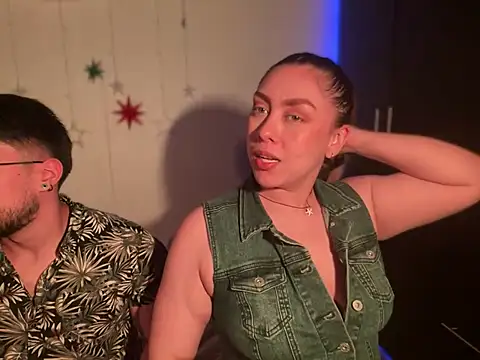 Snapshot of Im_sophiie chatting on December 29, 9:06 am Im sophiie online show from December 29, 9:06 am