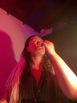 Snapshot of Im_sophiie chatting on February 12, 7:23 am Im sophiie online show from February 12, 7:23 am