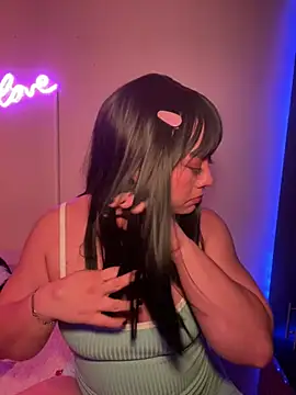 Snapshot of Im_sophiie chatting on February 16, 8:54 am Im sophiie online show from February 16, 8:54 am