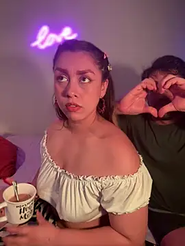 Snapshot of Im_sophiie chatting on February 23, 5:56 am Im sophiie online show from February 23, 5:56 am